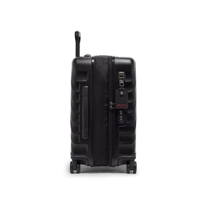 TUMI 19 Degree International Expandable 4 Wheeled Carry On 41