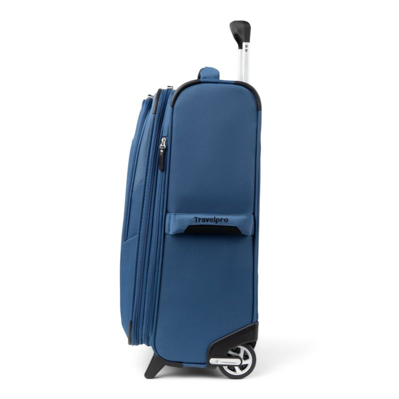 Travelpro Maxlite 5 Lightweight 22 Expandable Carry On Rollaboard 32