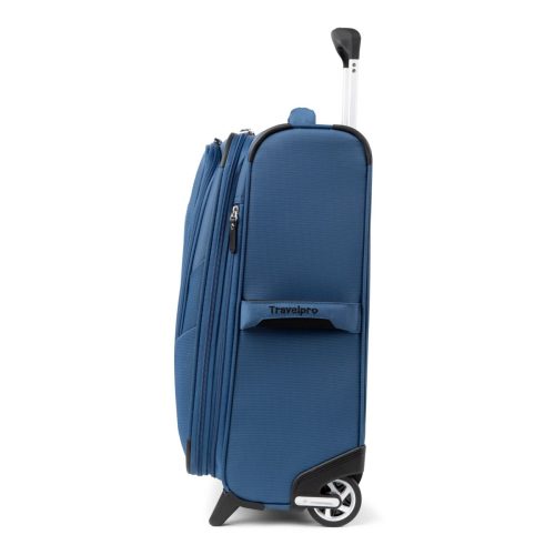 Travelpro Maxlite 5 Lightweight International Expandable Carry On Rollaboard 24