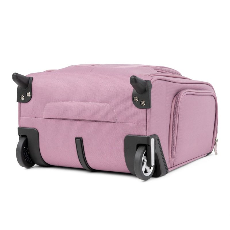 Travelpro Maxlite 5 Lightweight Rolling Underseat Carry On 32