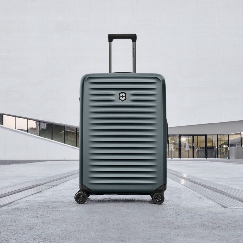 Victorinox Airox Advanced Medium Hardside Case 21