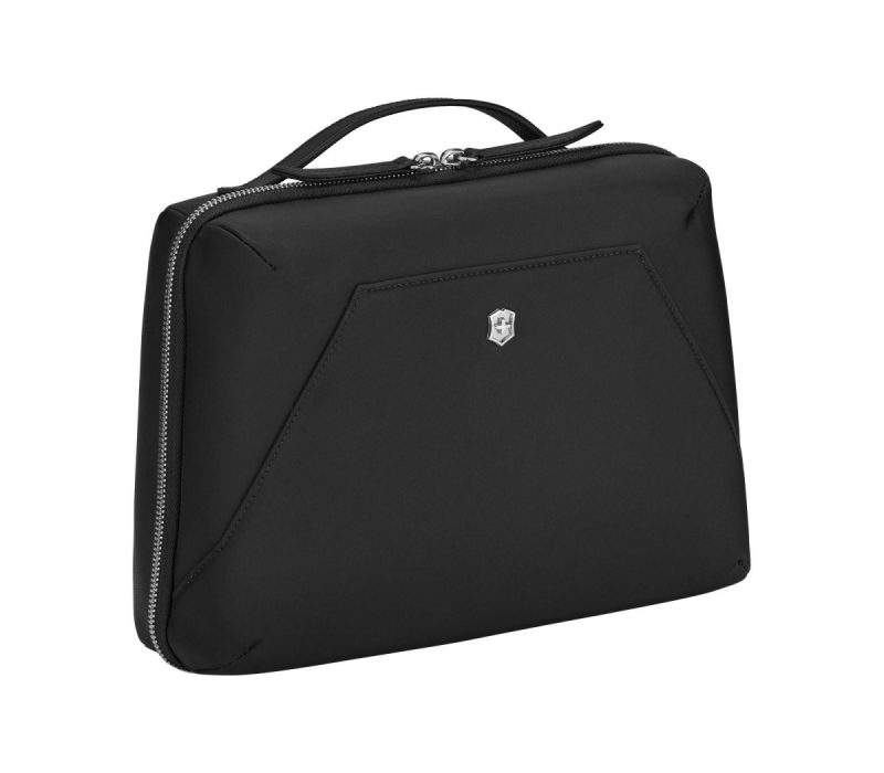 Victorinox Victoria Signature Beauty Case 3